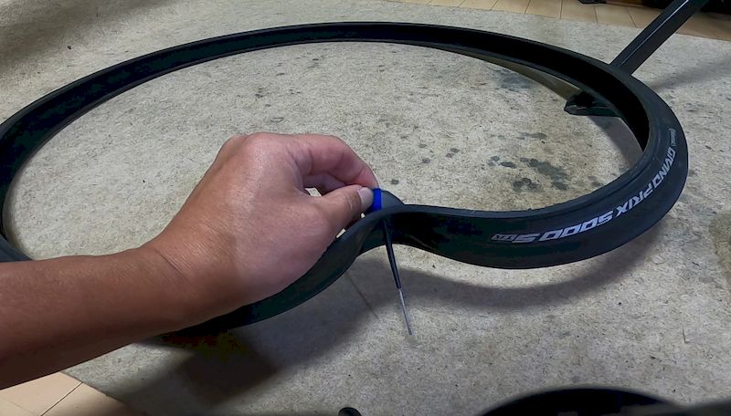 LZYNE TUBELESS PRO PLUGS使い方
