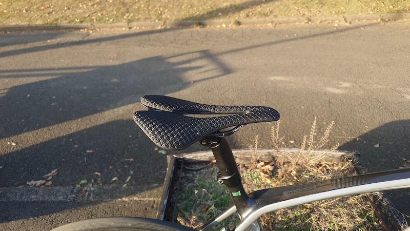 Ryet3Dカーボンサドル