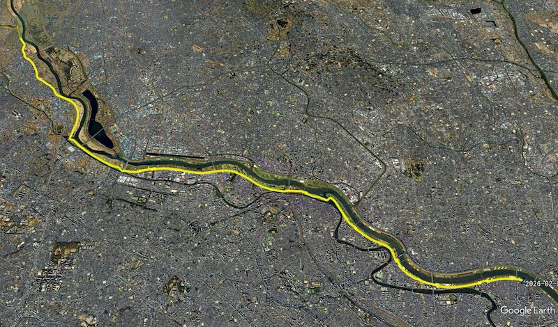 荒サイ右岸土手上