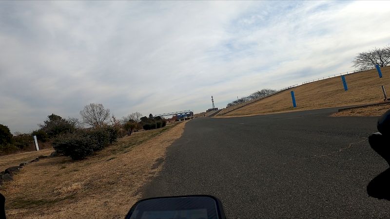 荒サイ攻略右岸土手上新荒川大橋